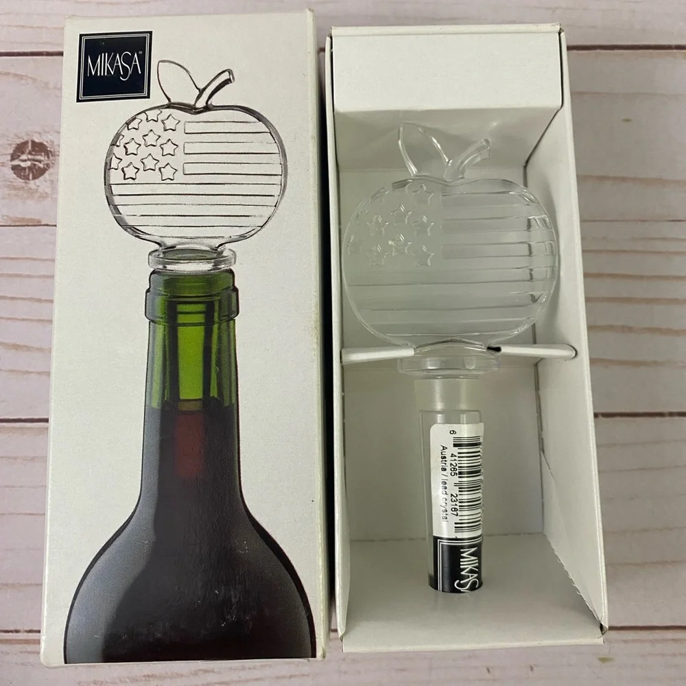 MIKASA Stars & Stripes Apple Lead Crystal Decanter Wine Bottle Stopper Austria